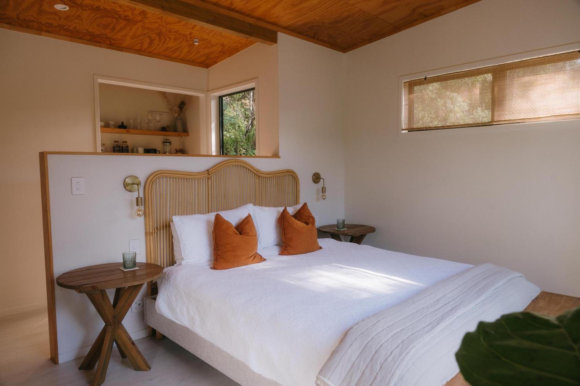 Treetop Tranquility At Rekindle Tree Houses Opua Esterno foto